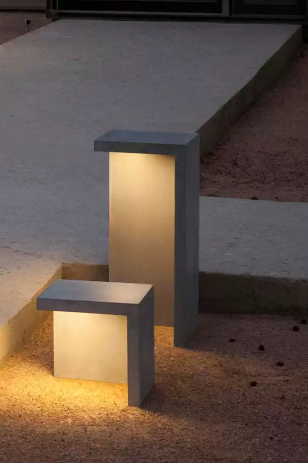 Simple Geometric Outdoor Floor Lamp