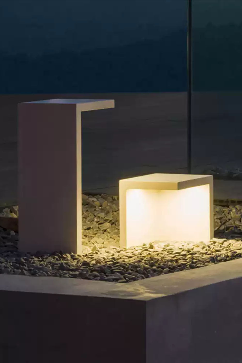 Simple Geometric Outdoor Floor Lamp