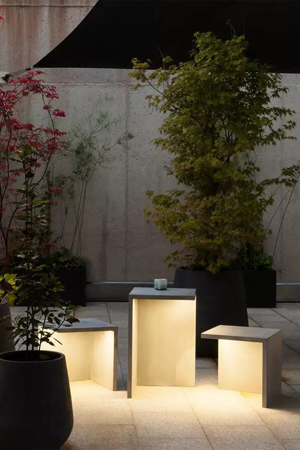Simple Geometric Outdoor Floor Lamp
