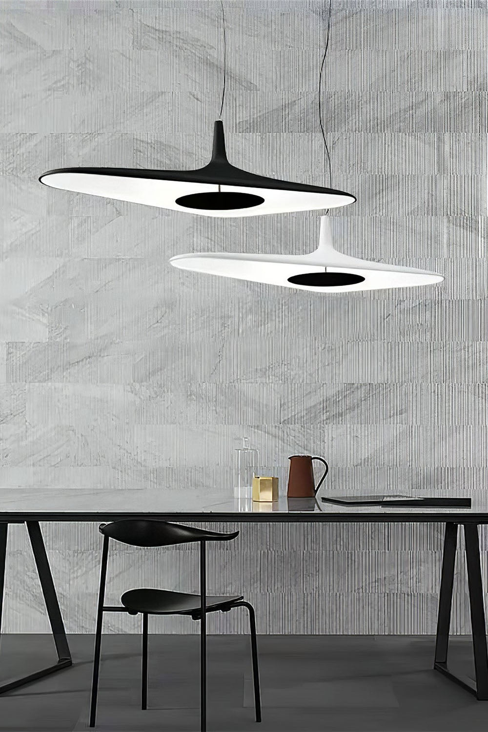 Simple Aero Pendant Light