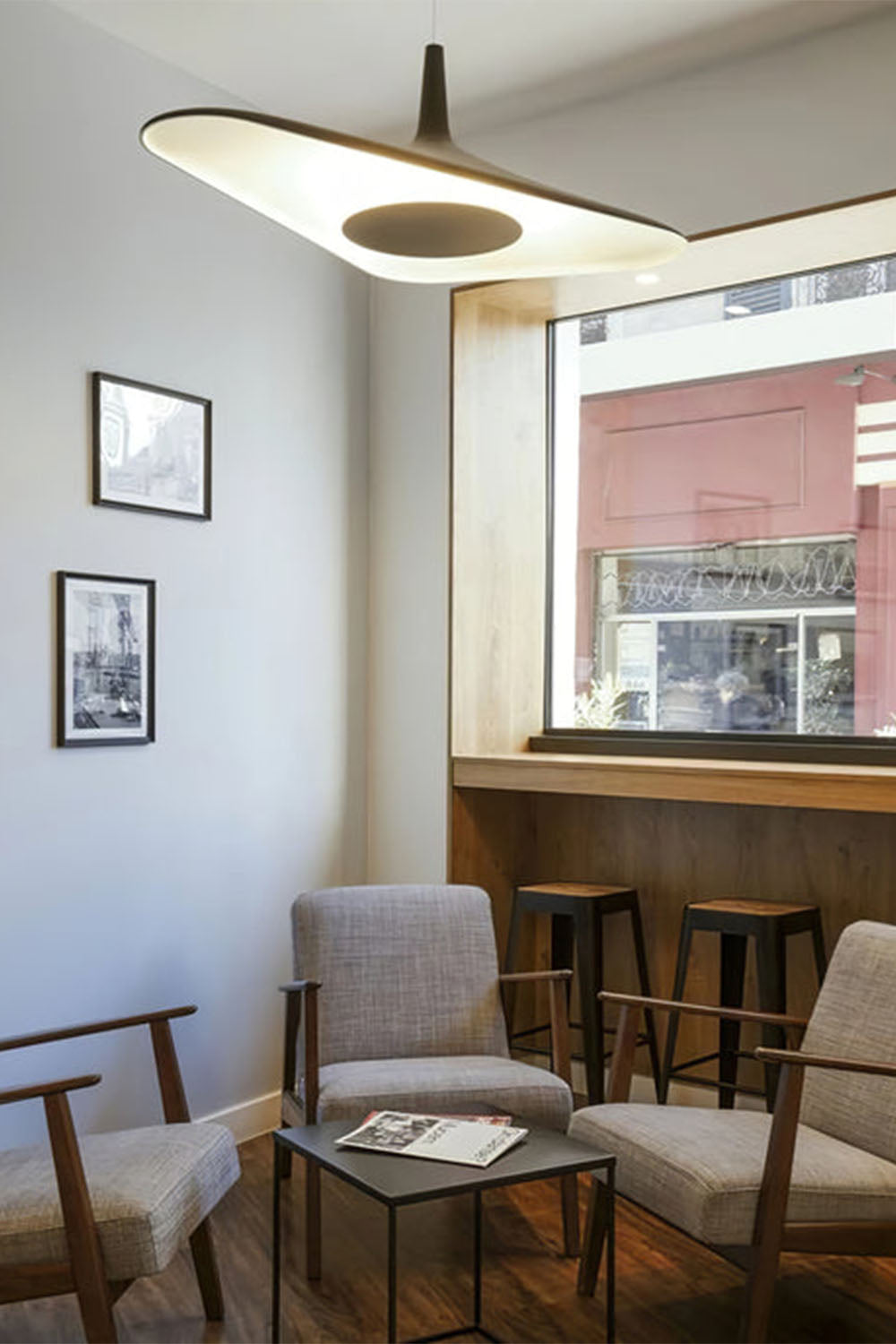 Simple Aero Pendant Light