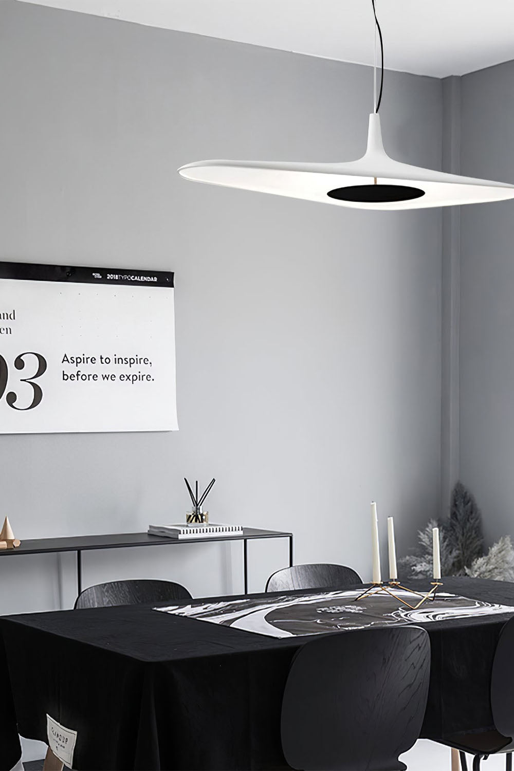 Simple Aero Pendant Light