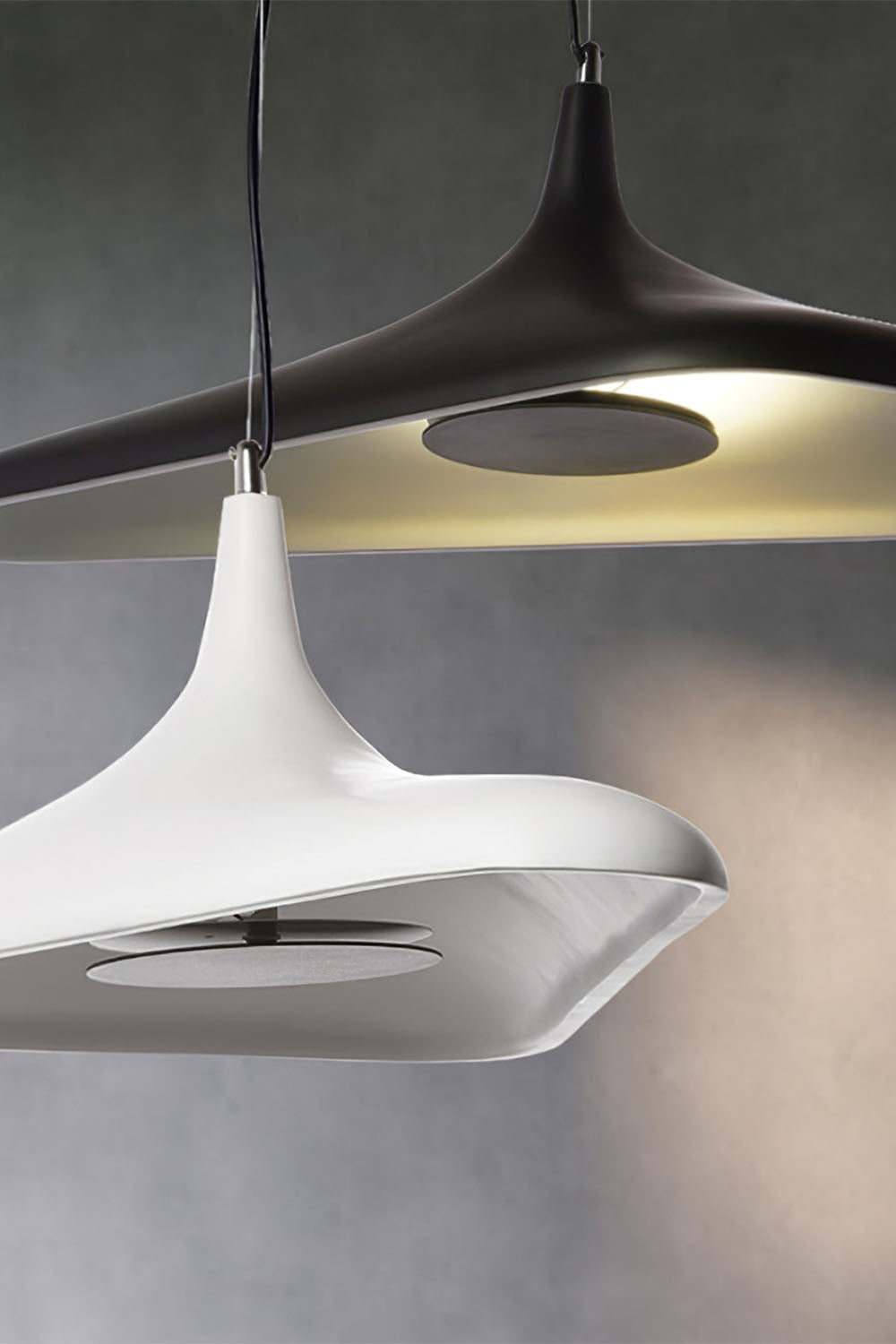Simple Aero Pendant Light