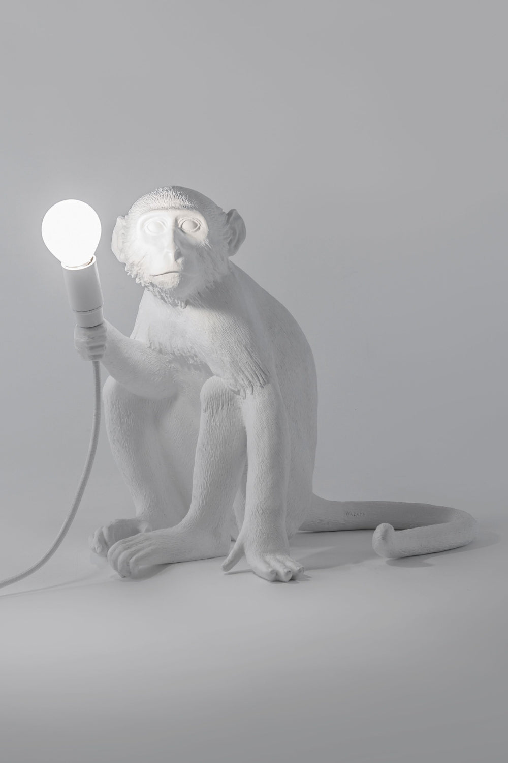 Sitting Monkey Lamp - SamuLighting