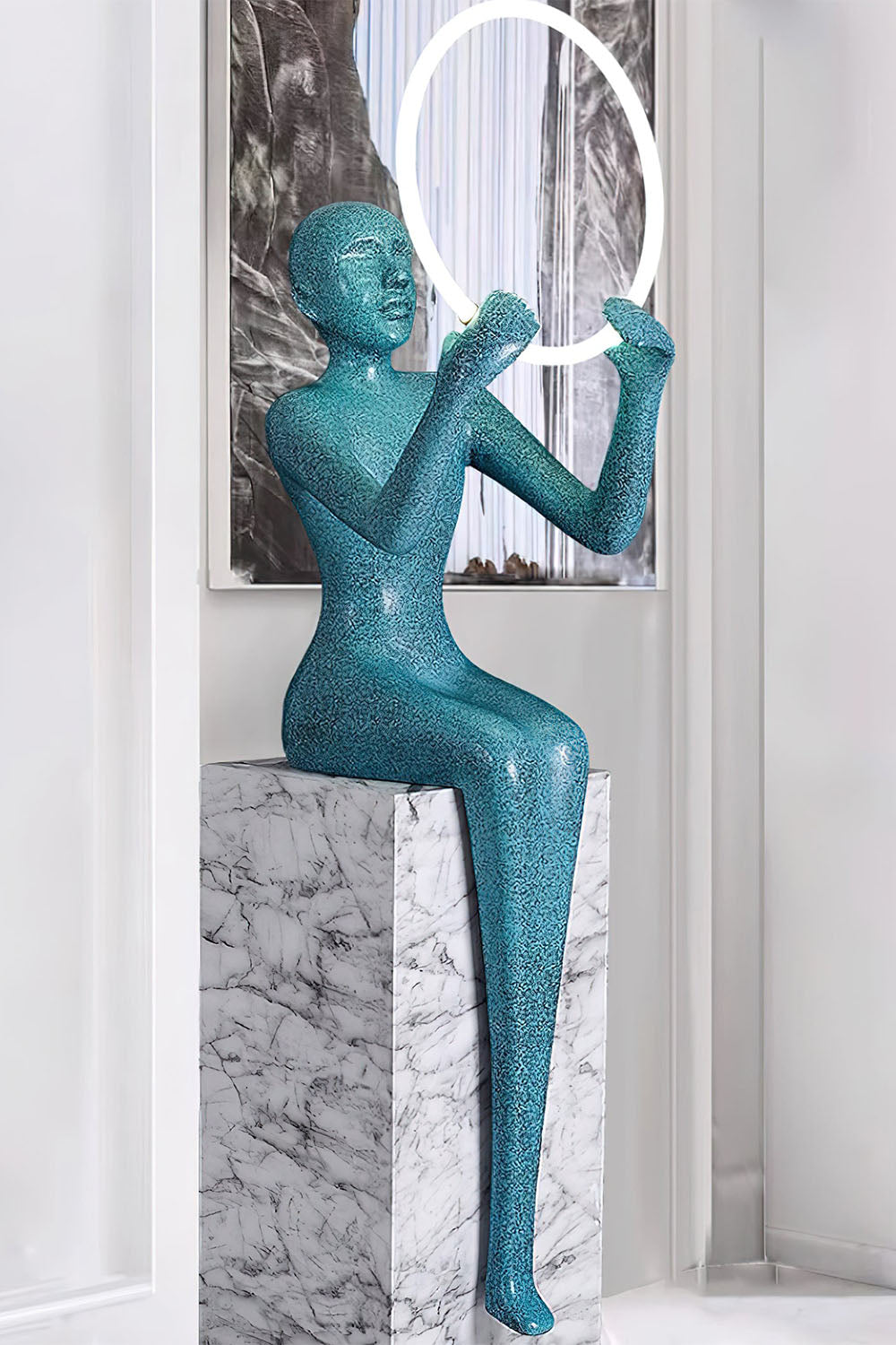 Sitting Sculpture Floor Lamp