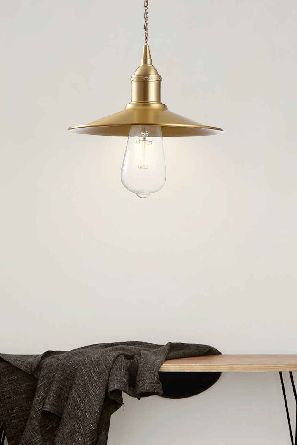 Sleek Flat Pendant Lamp - SamuLighting