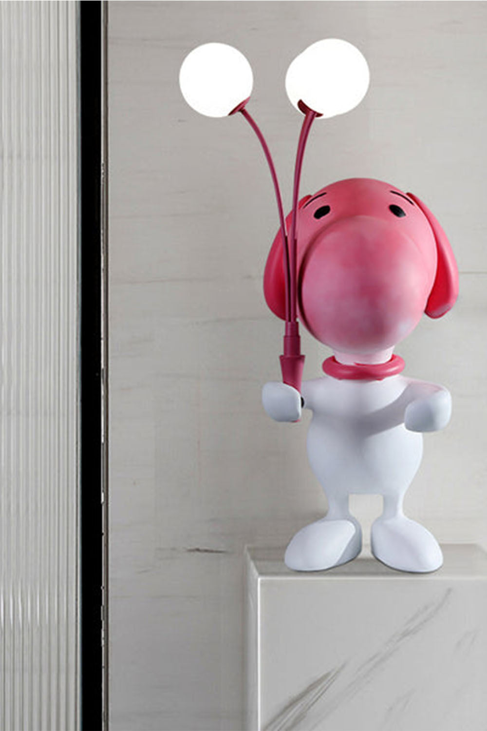 Snoopy Sculpture Table Lamp