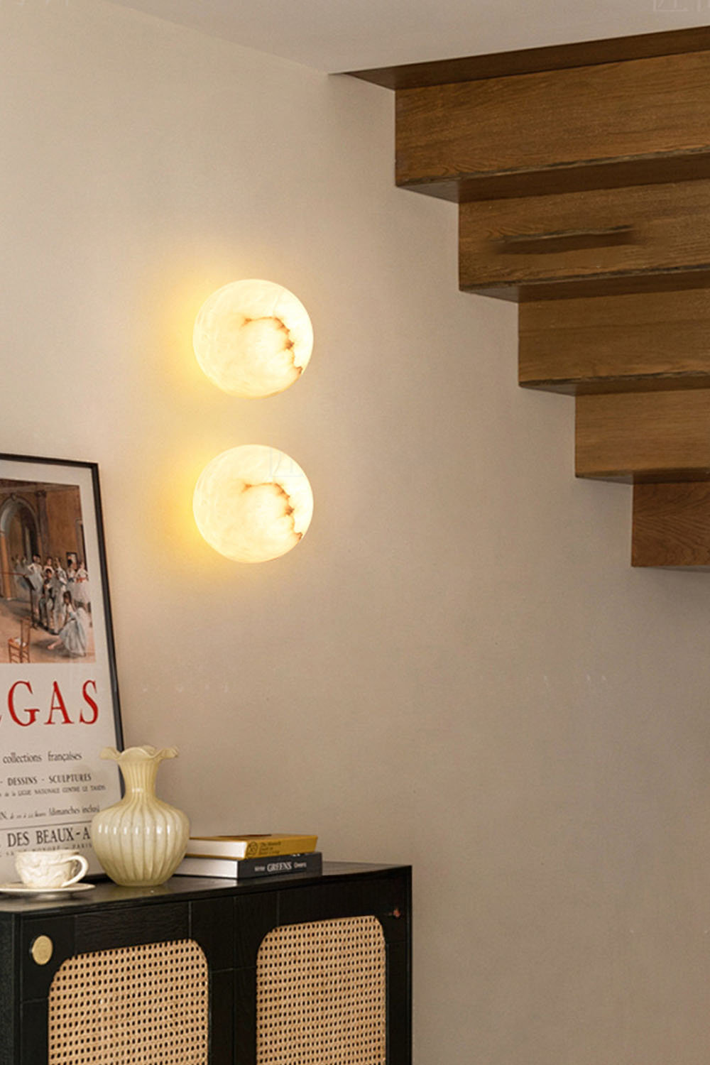 Snow-Vein Stone Globe Wall Lamp
