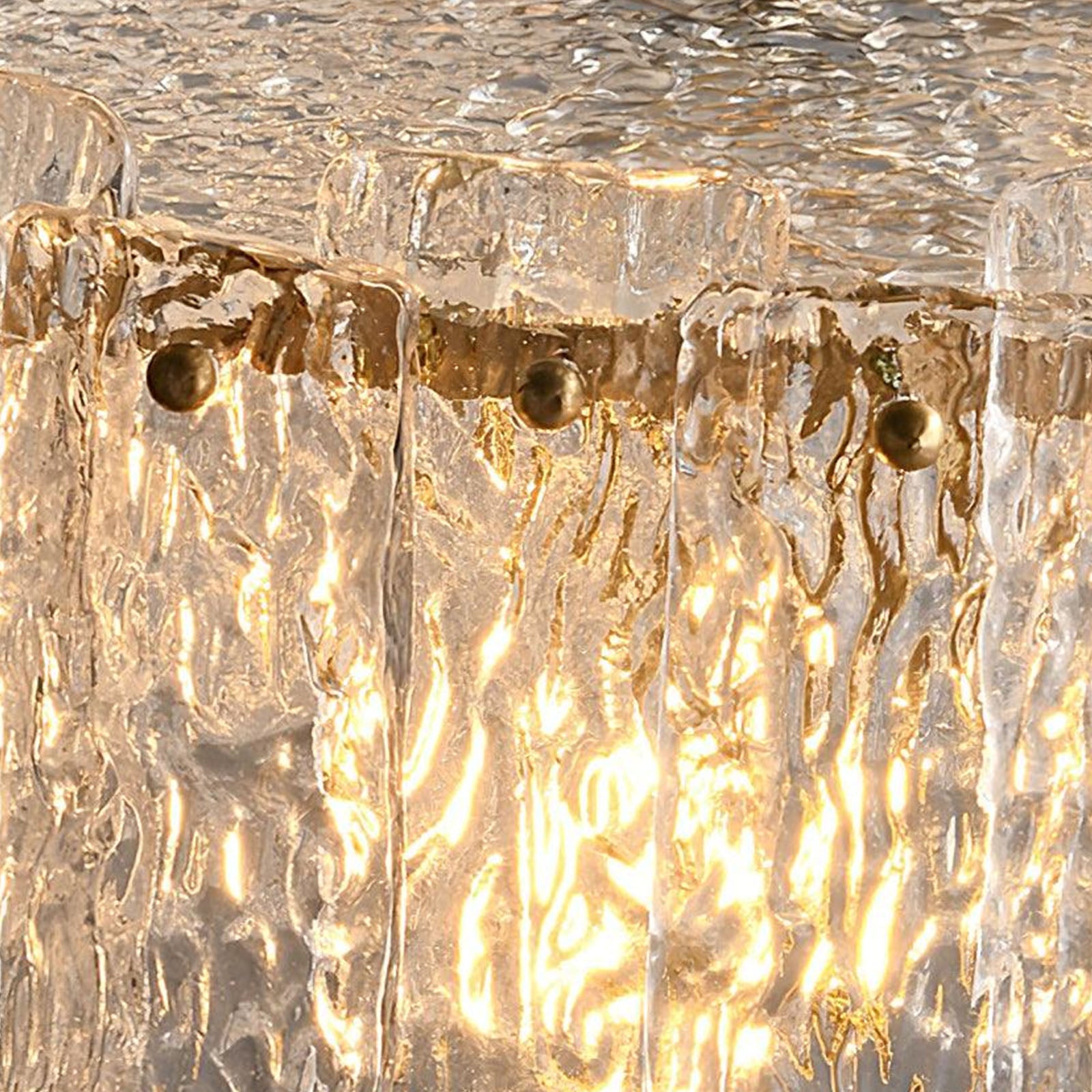 Clear Glass's Bright Refractive Glow