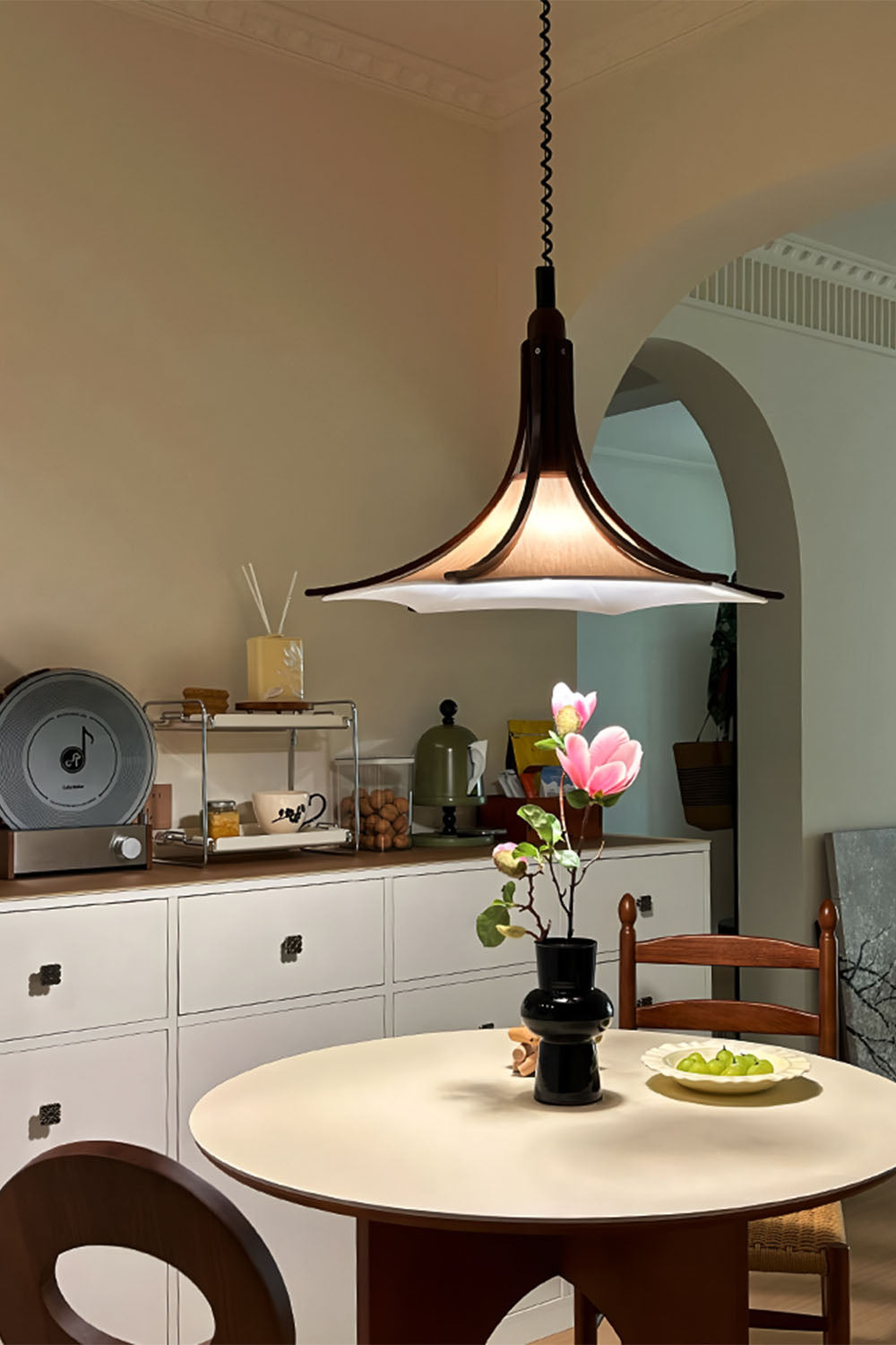 Solid Wood Vintage Trumpet Pendant Lamp