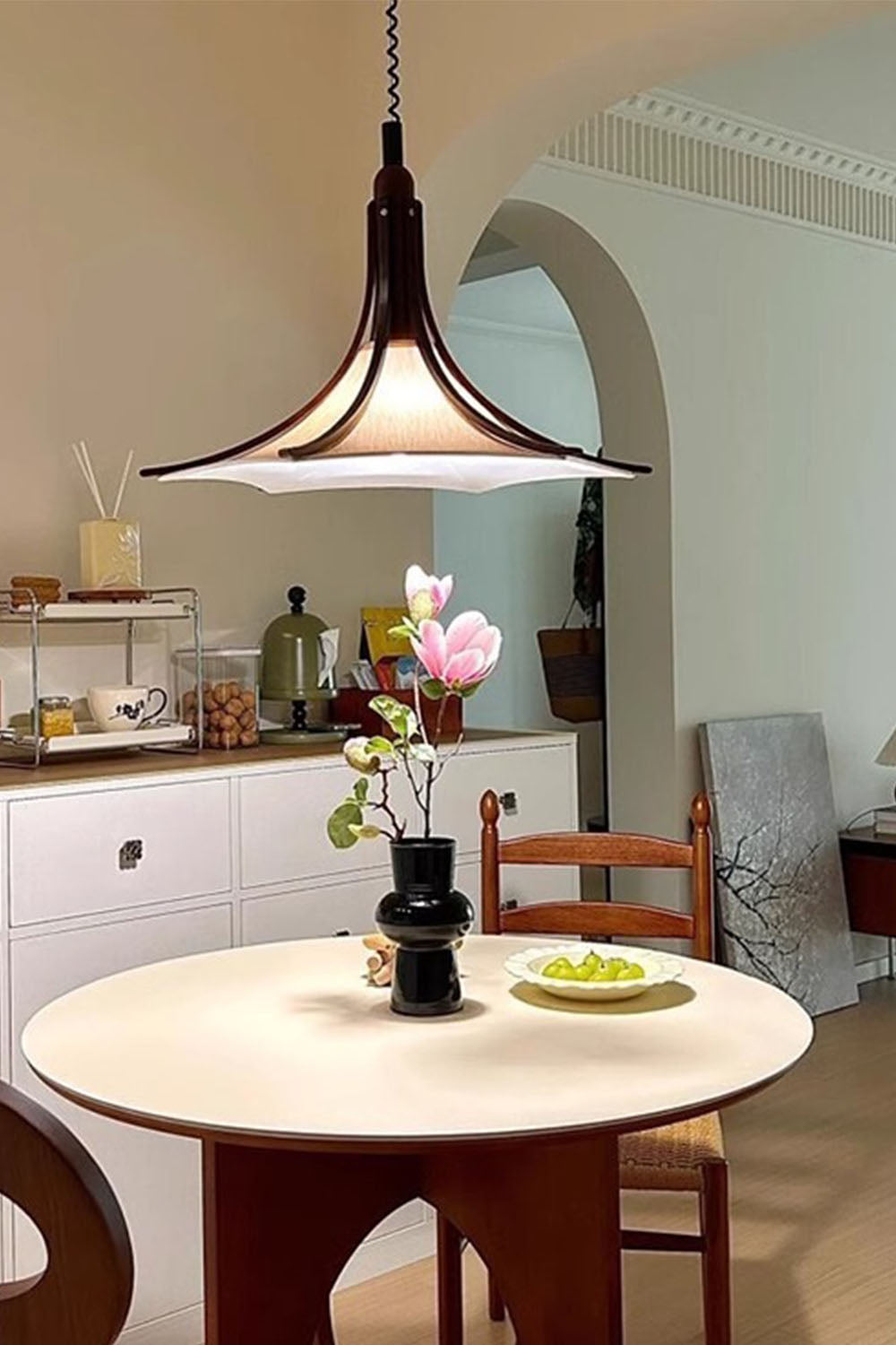 Solid Wood Vintage Trumpet Pendant Lamp