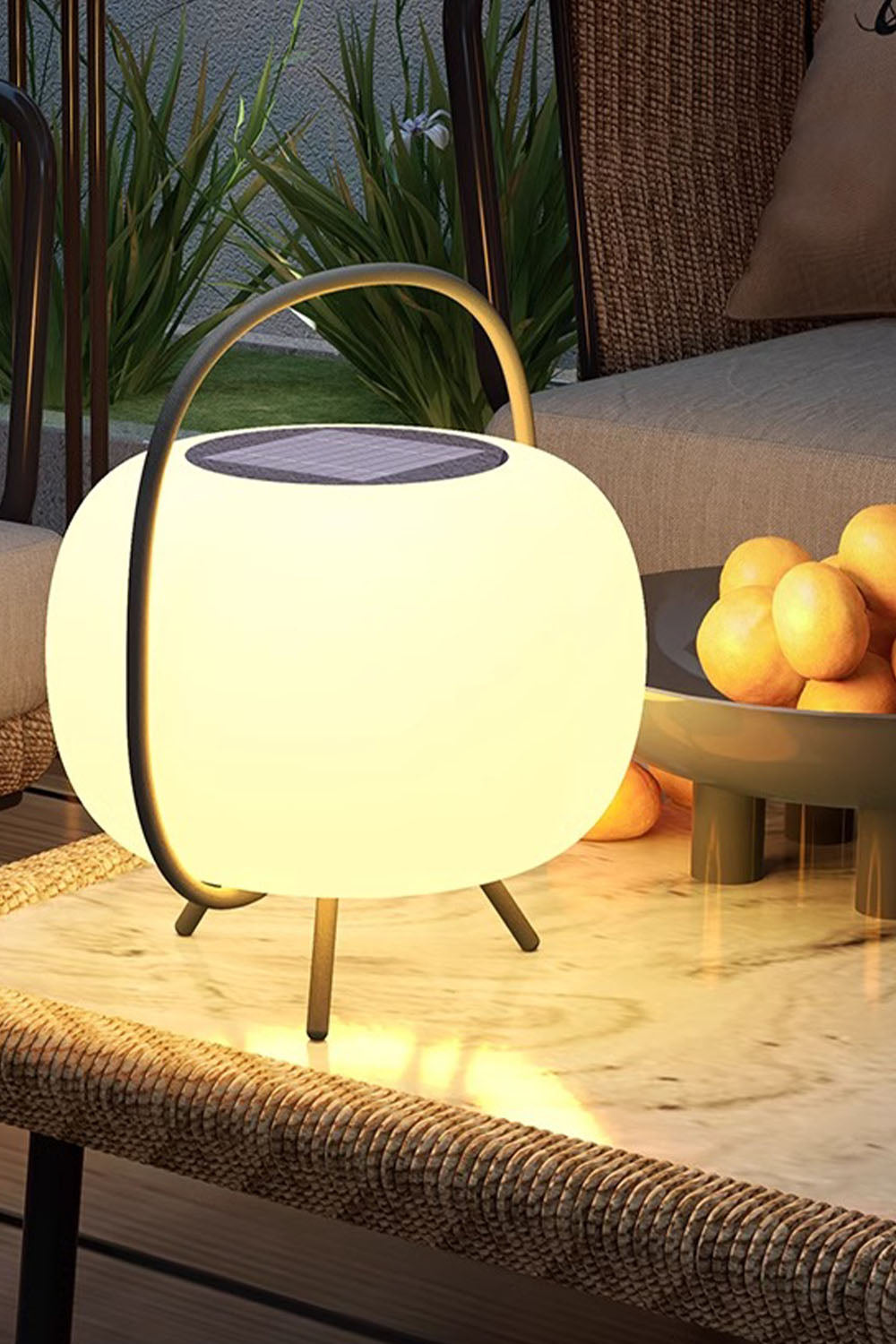 Soluna Pod Lantern Rechargeable Outdoor Lamp