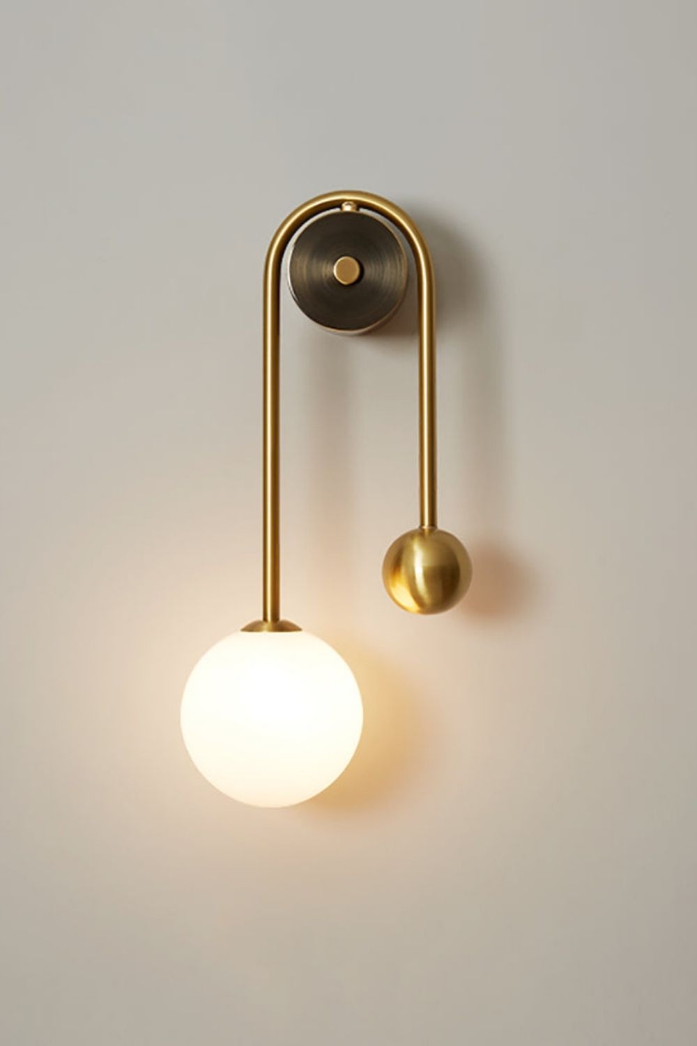 Spherical Light Luxury Wall Lamp