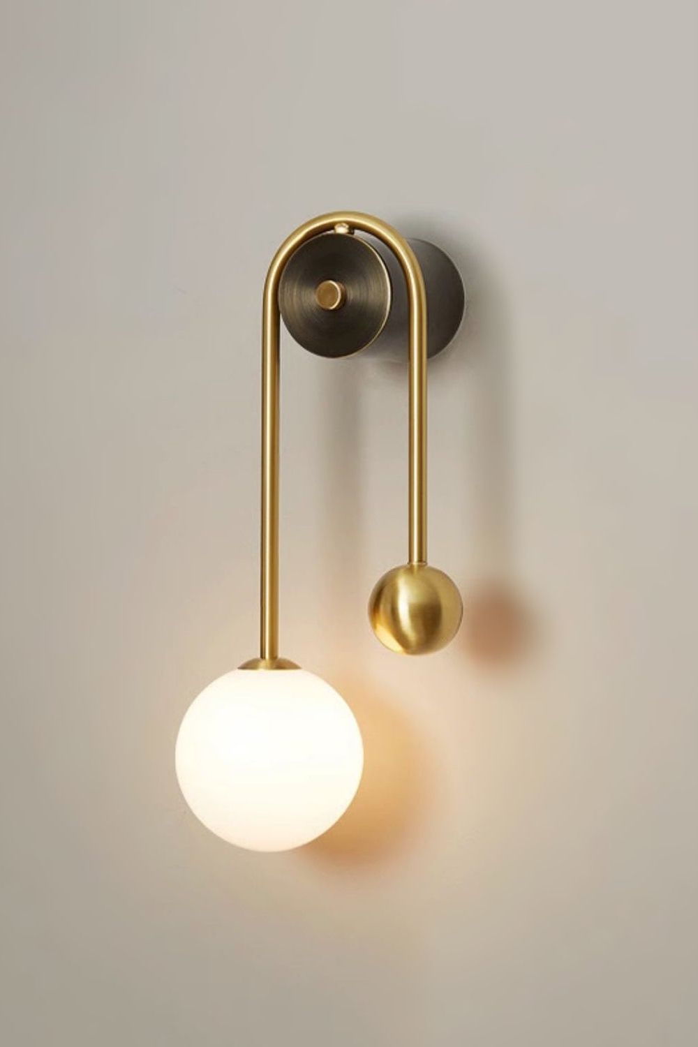 Spherical Light Luxury Wall Lamp