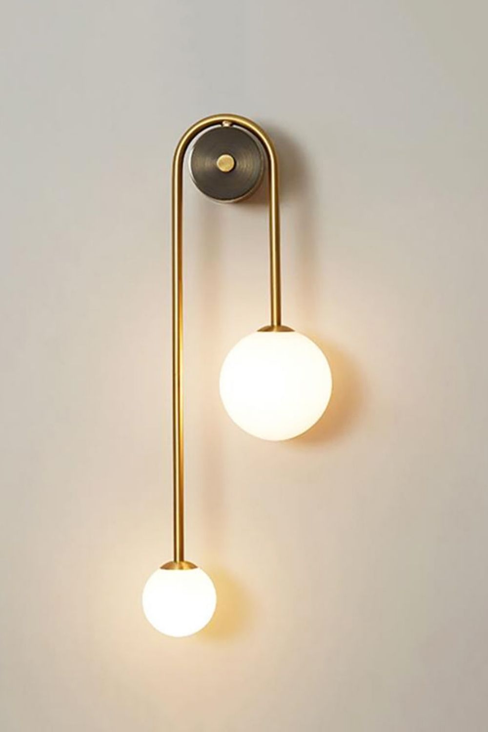 Spherical Light Luxury Wall Lamp