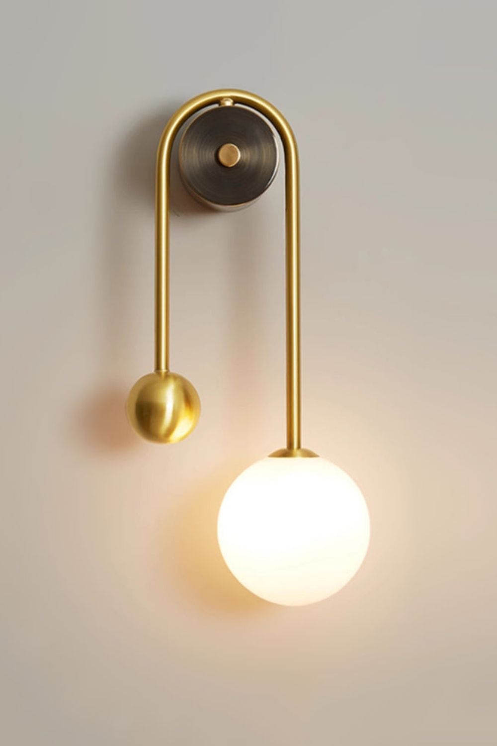 Spherical Light Luxury Wall Lamp
