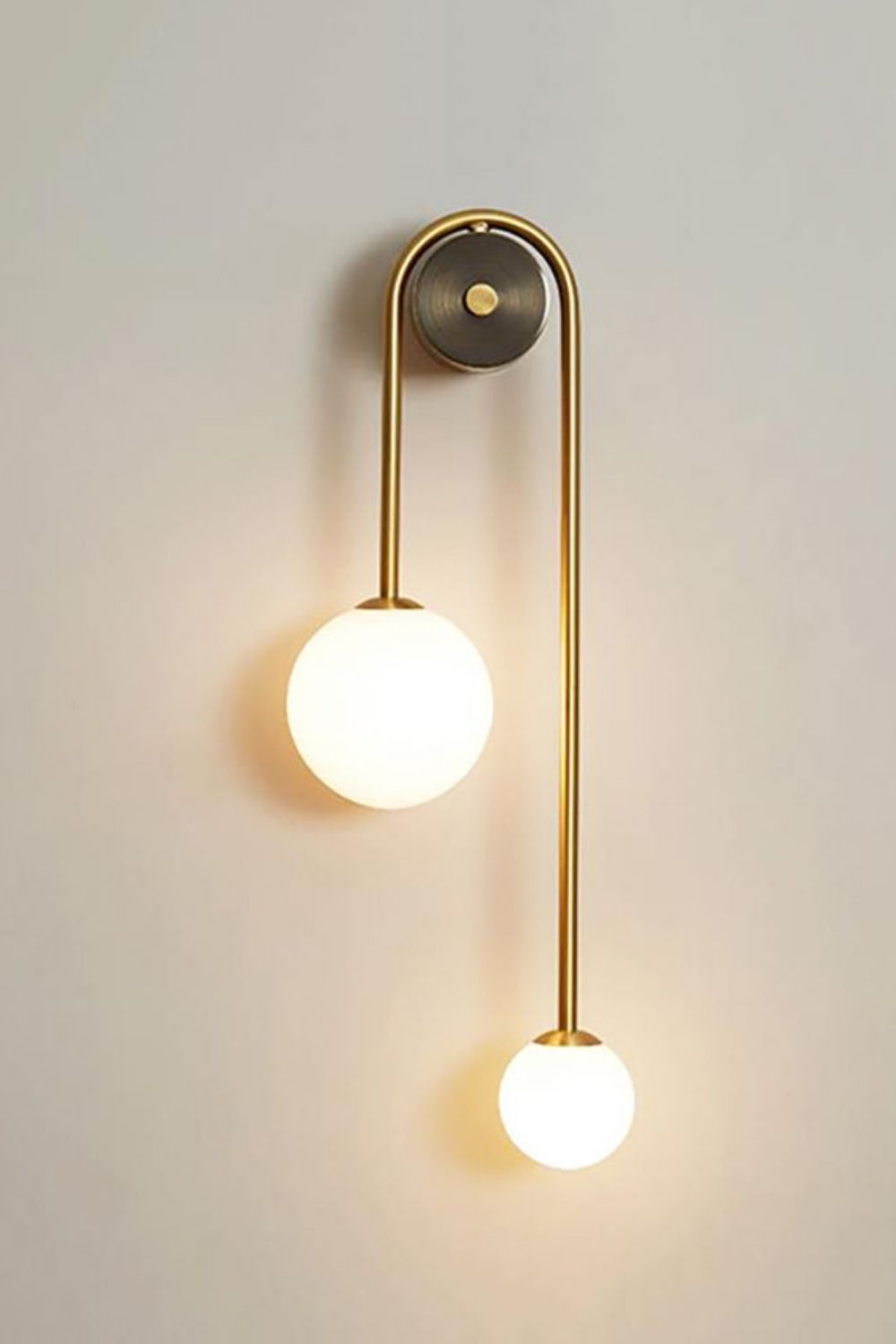 Spherical Light Luxury Wall Lamp