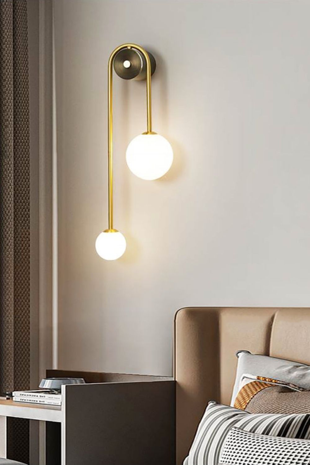 Spherical Light Luxury Wall Lamp