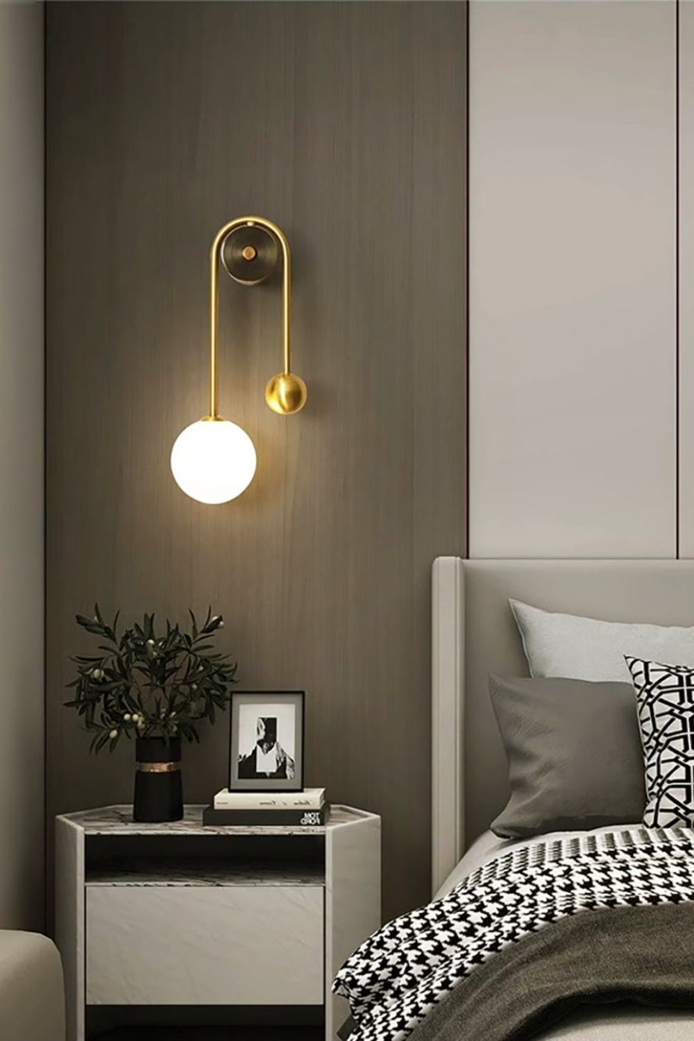 Spherical Light Luxury Wall Lamp