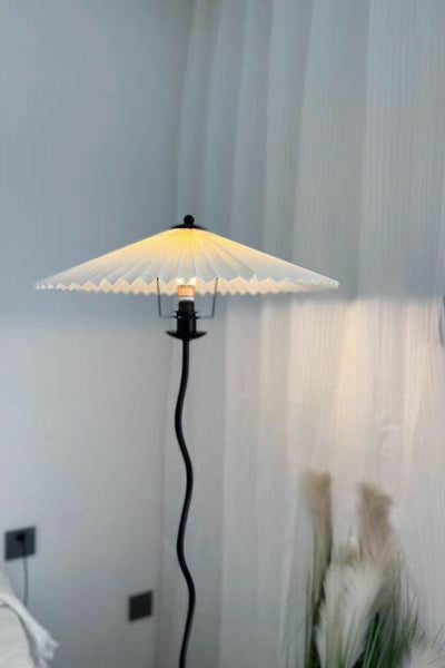 Squiggle Floor Lamp - SamuLighting