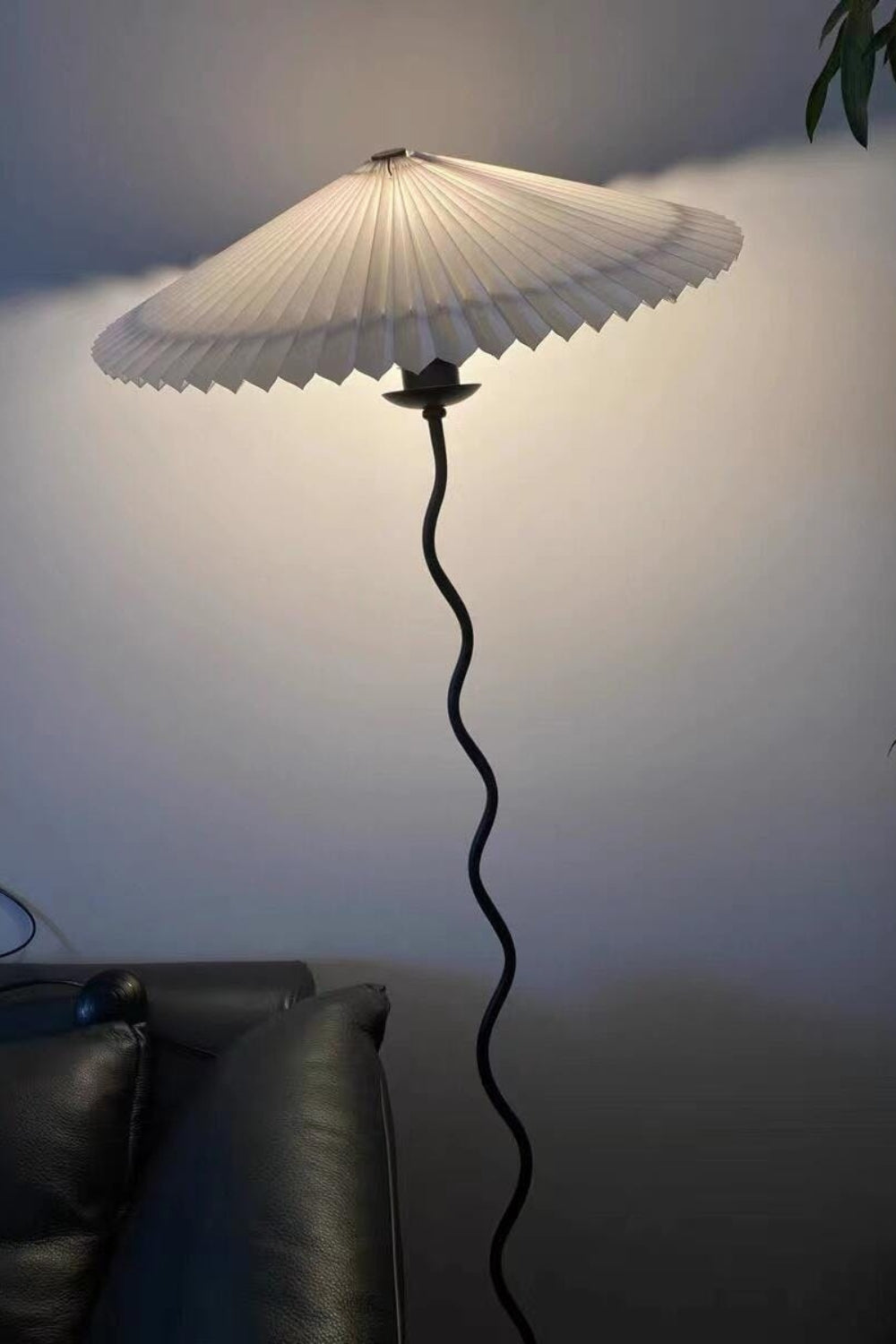 Squiggle Floor Lamp - SamuLighting