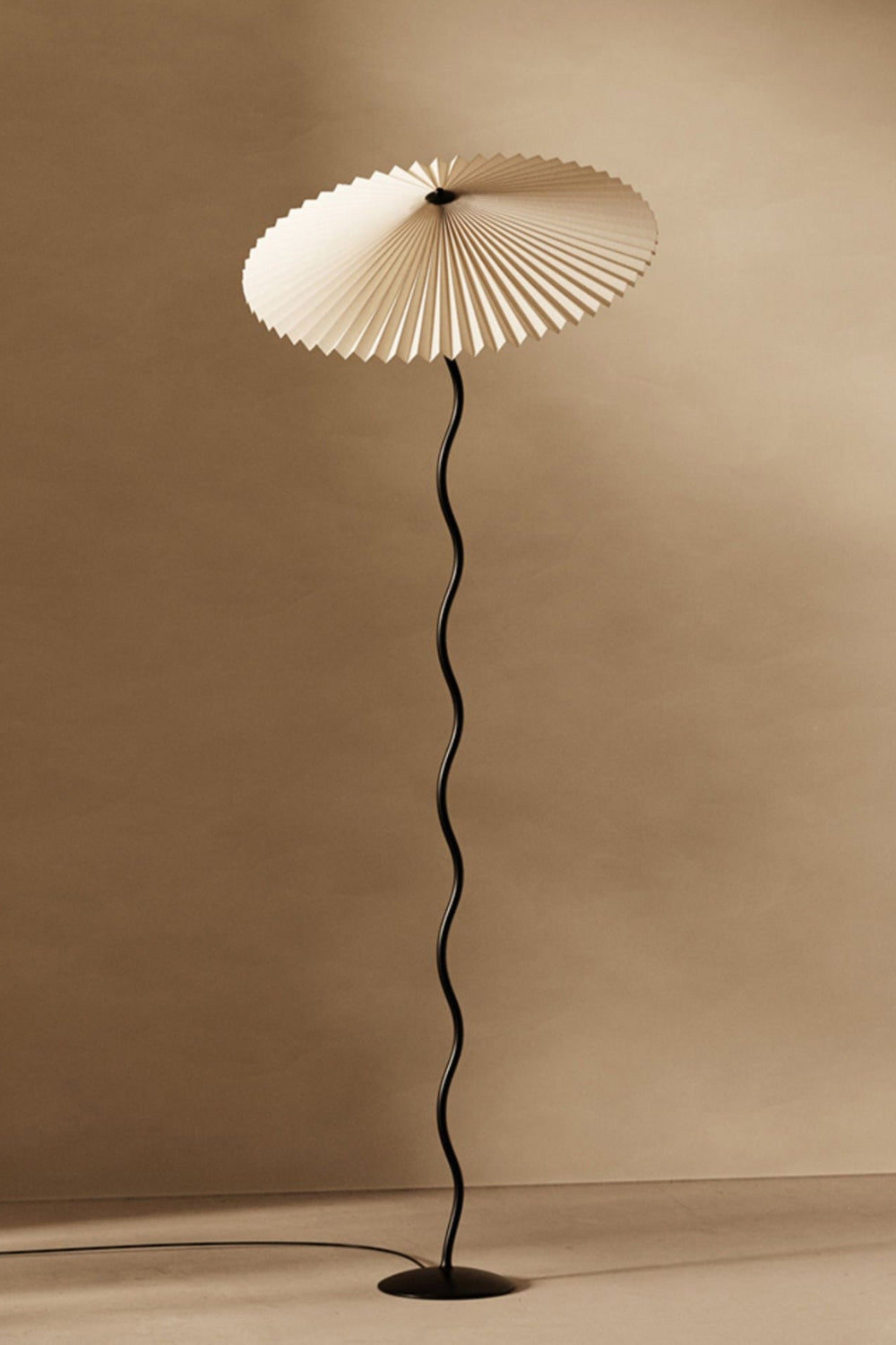 Squiggle Floor Lamp - SamuLighting