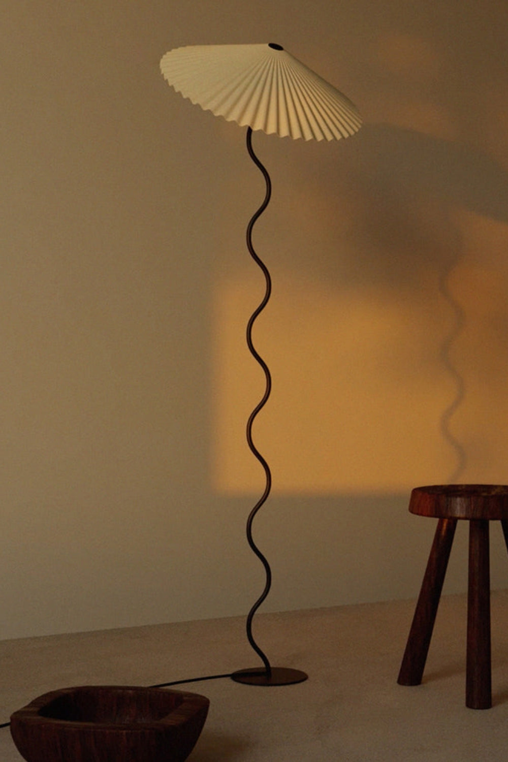 Squiggle Floor Lamp - SamuLighting