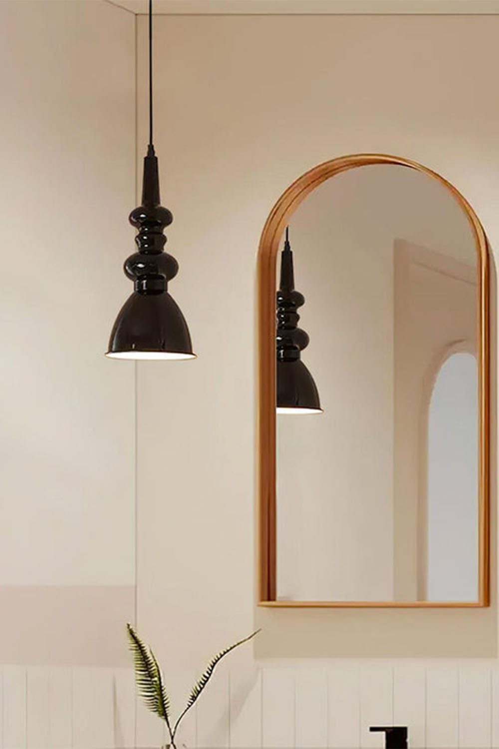 Svelte Noir Pendant Light