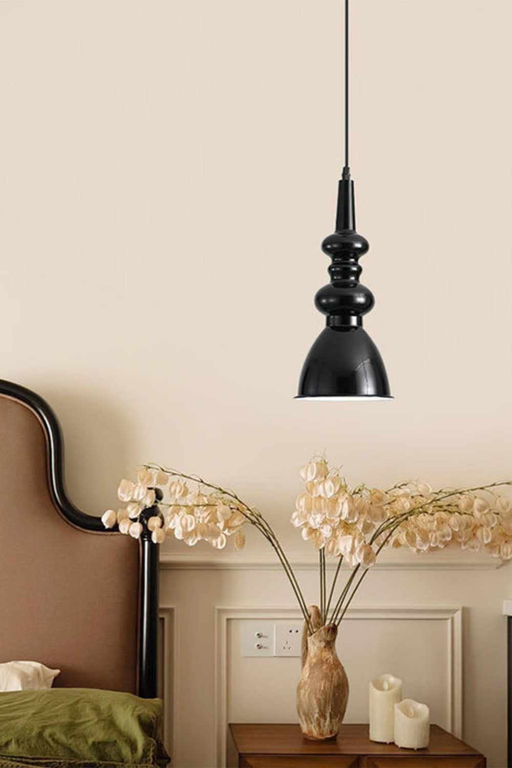 Svelte Noir Pendant Light