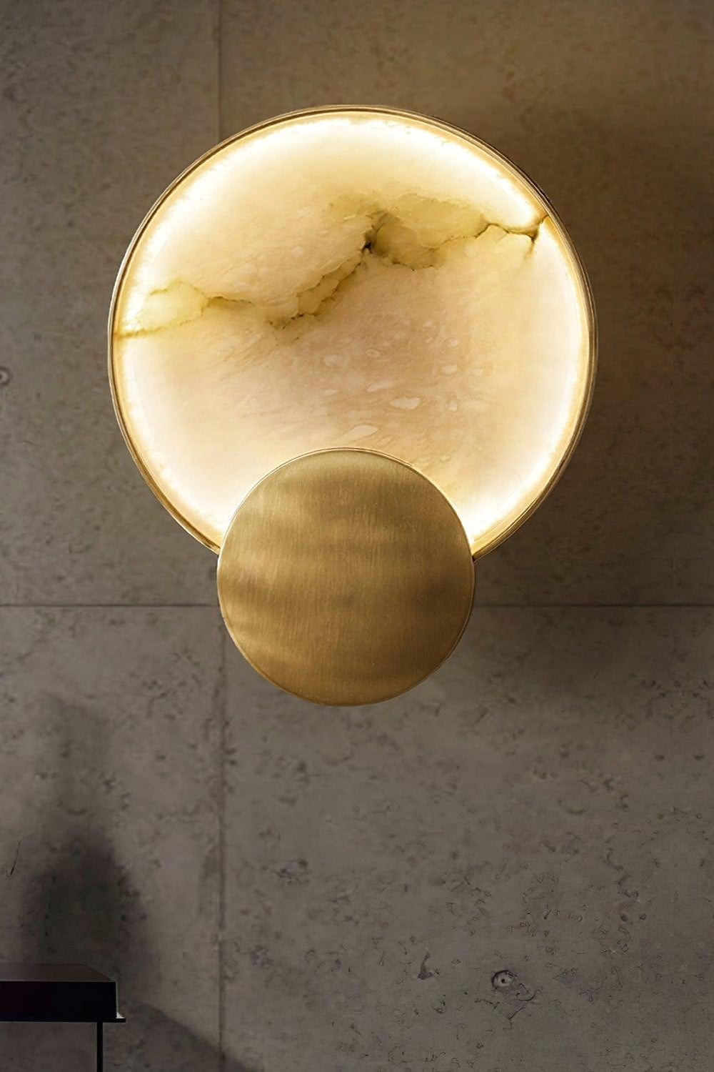 Modern Terra Svet Alabaster Wall Lamp