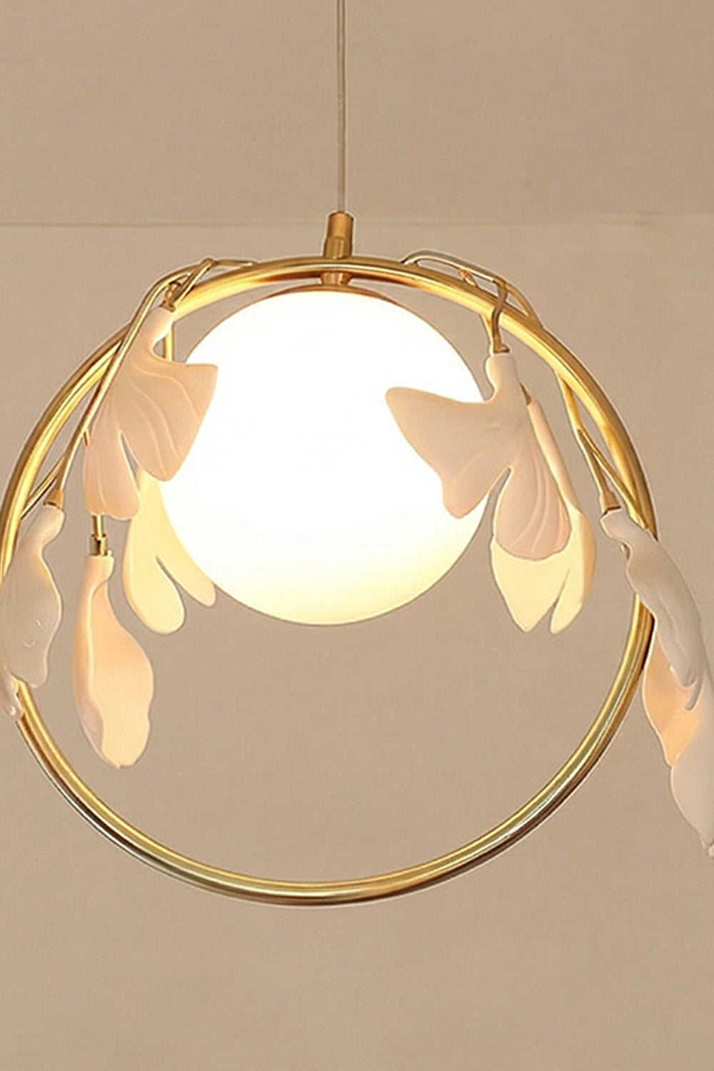The Golden Gingko Halo Pendant Light | detail | Samu Lamp
