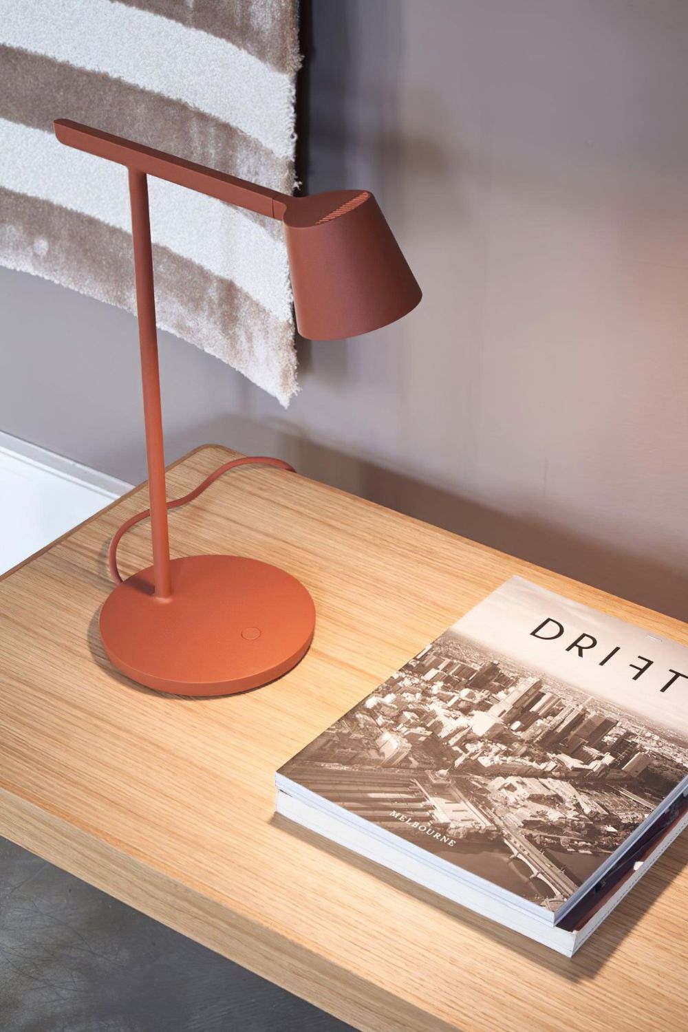 Tip Table Lamp - SamuLighting