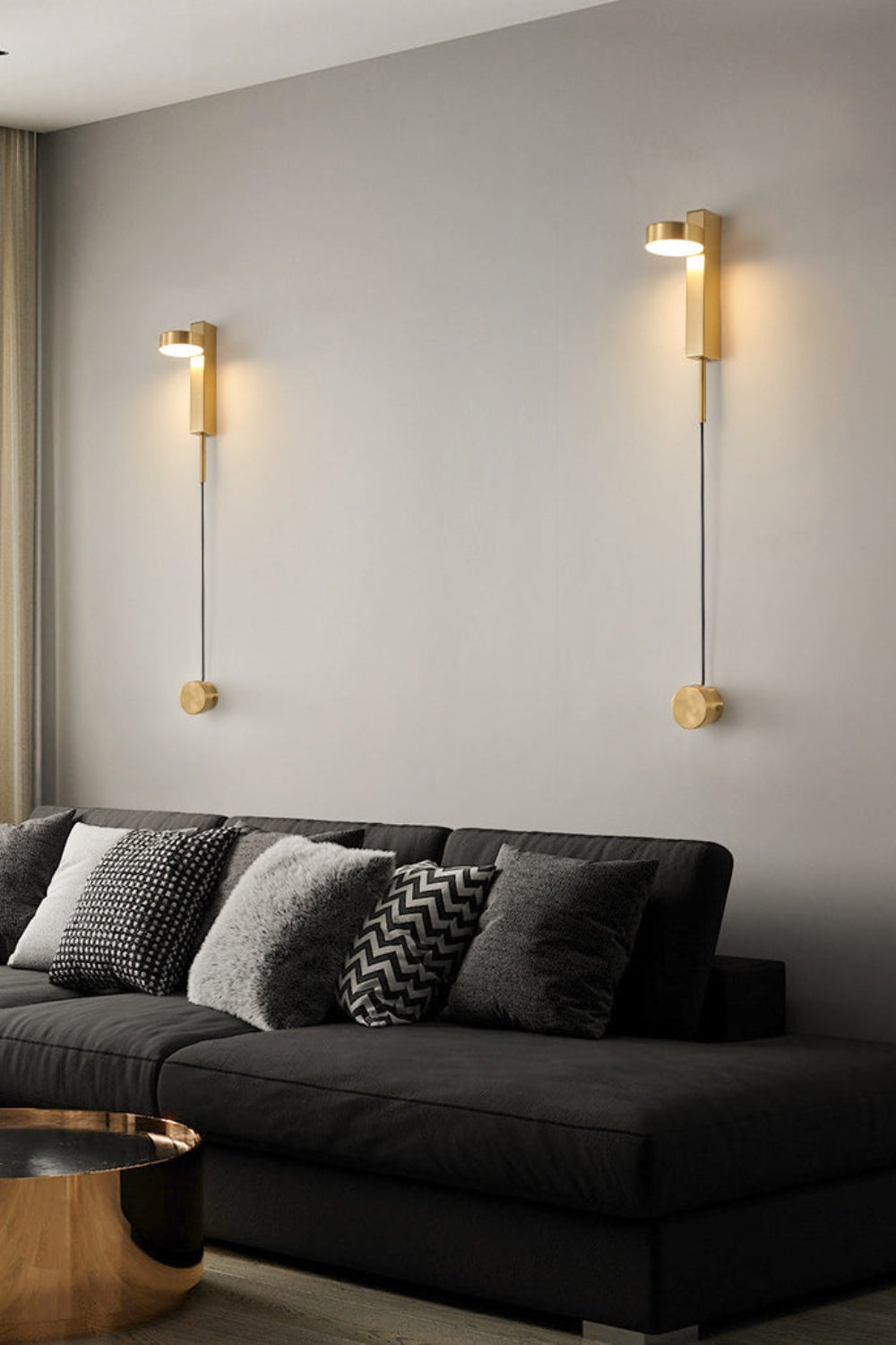 Tournant Wall Light