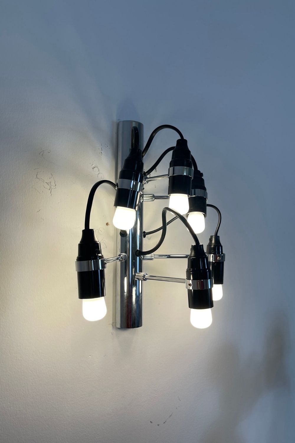 Traditional Mid-century 2097 Wall Lamp