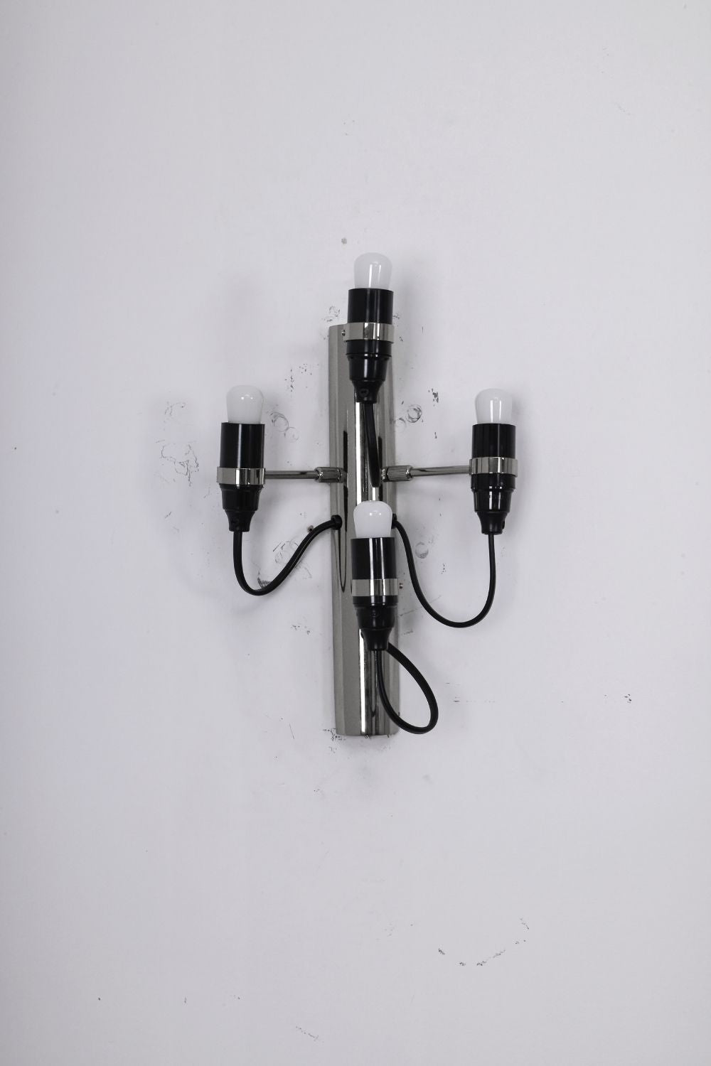 Traditional Mid-century 2097 Wall Lamp