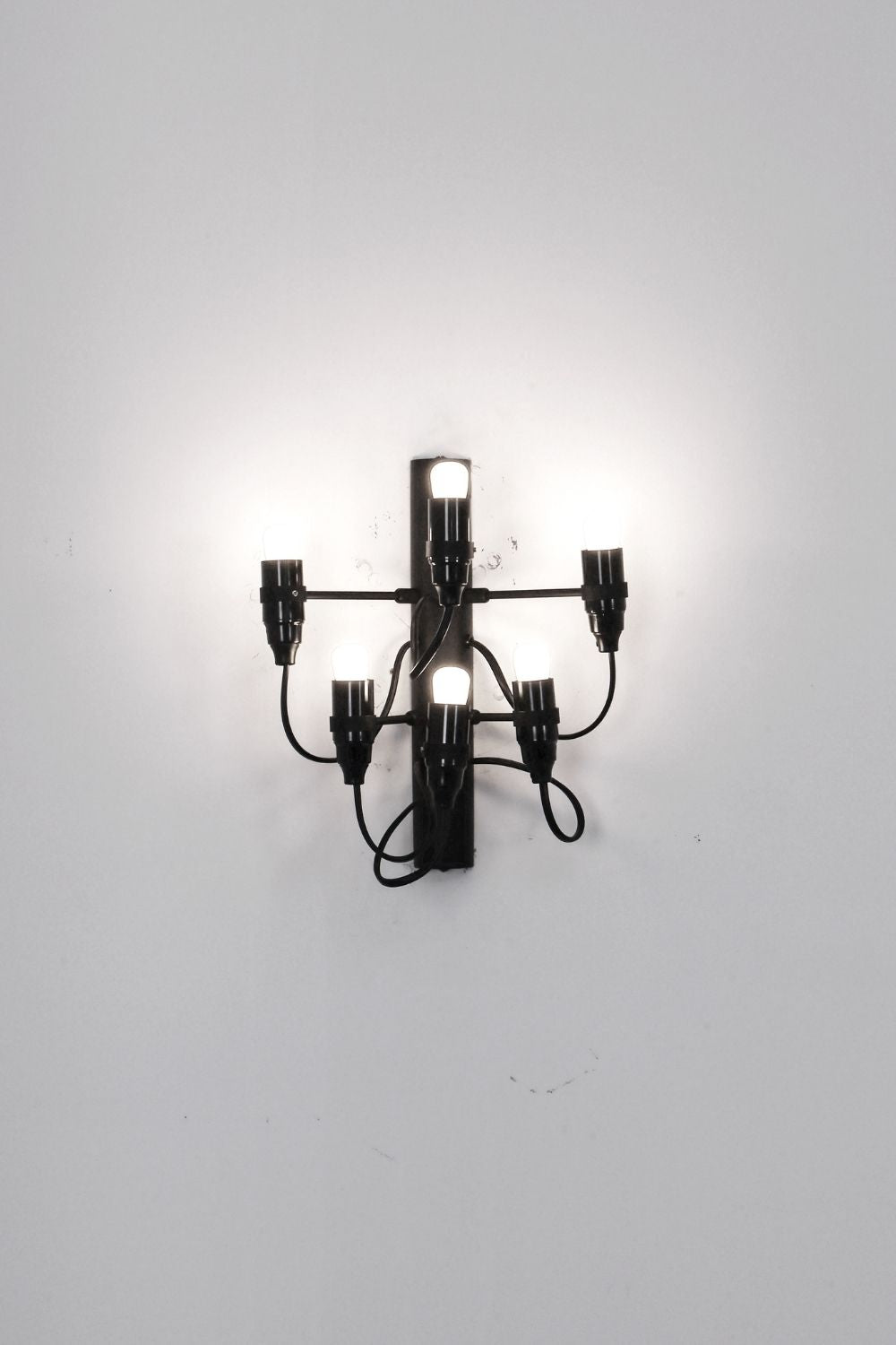 Traditional Mid-century 2097 Wall Lamp