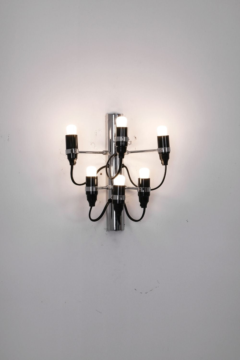 Traditional Mid-century 2097 Wall Lamp