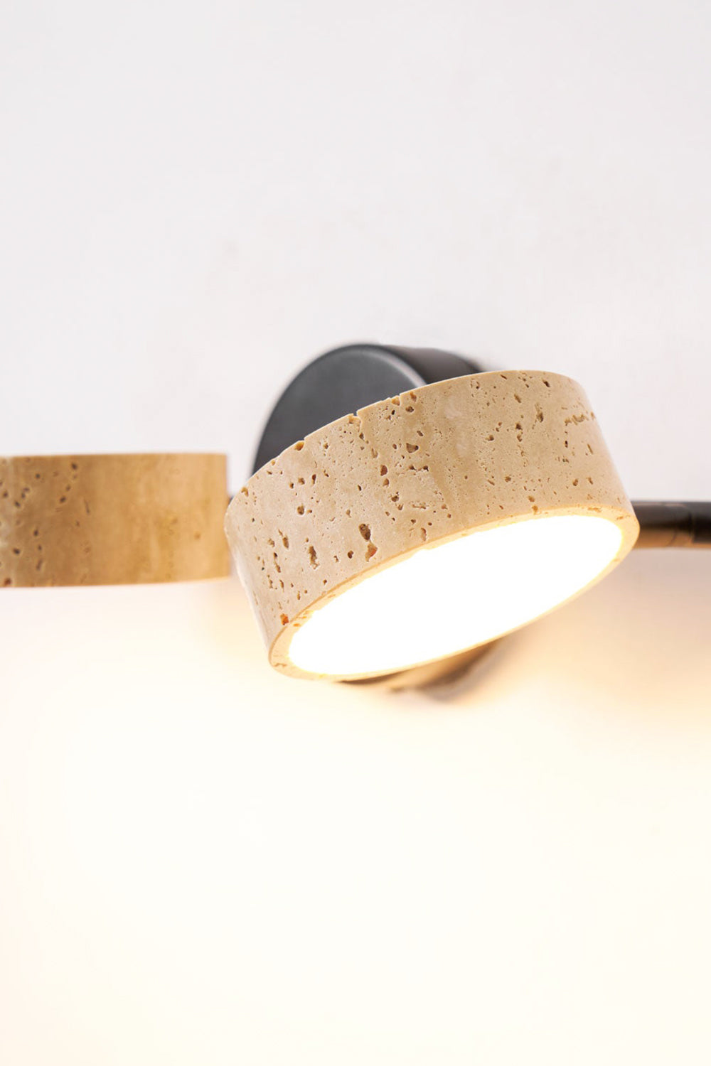 Traviso Beam Vanity Light