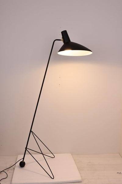 Tripod HM8 Floor lamp