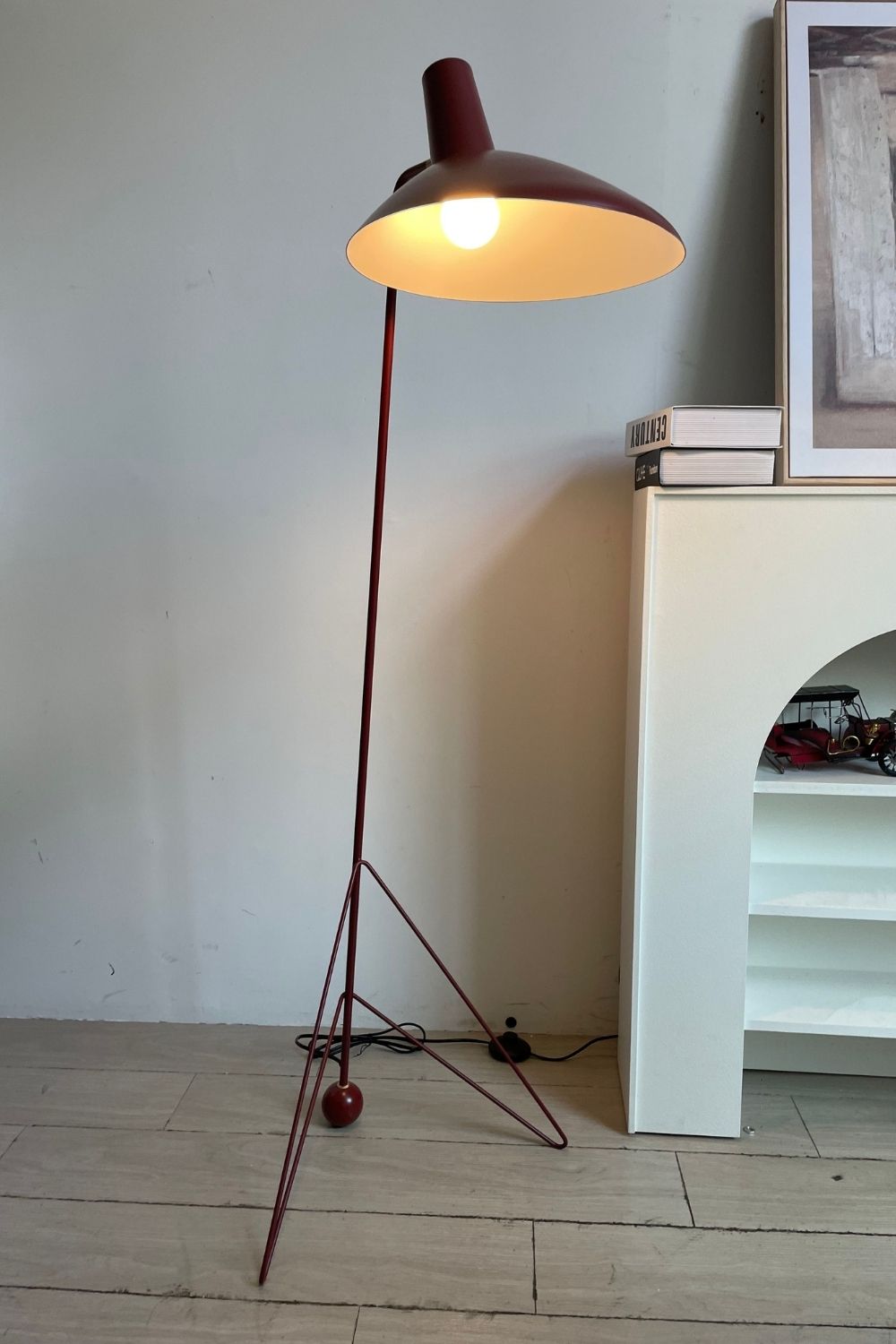 Tripod HM8 Floor lamp