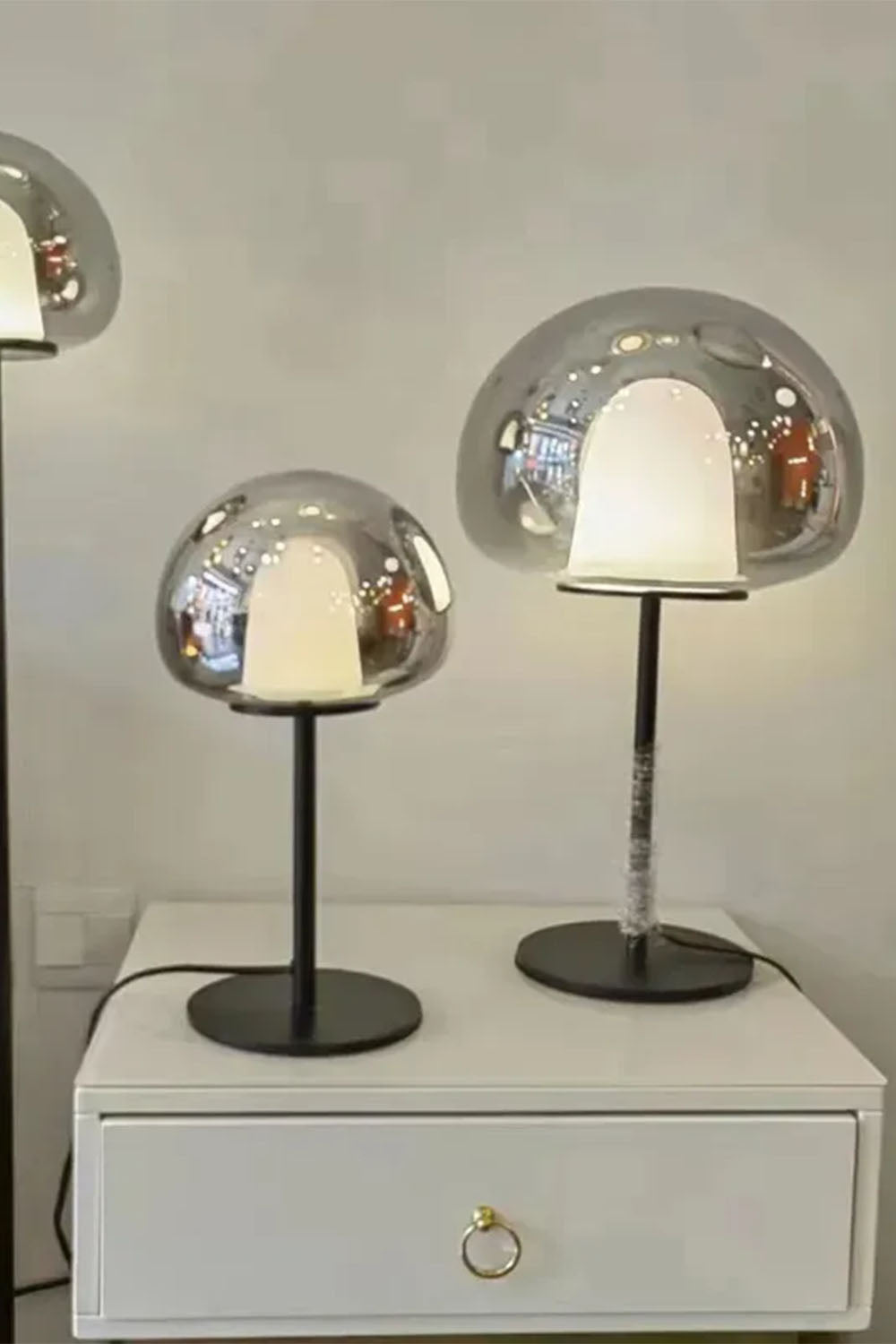 Twilight Globe Table Light