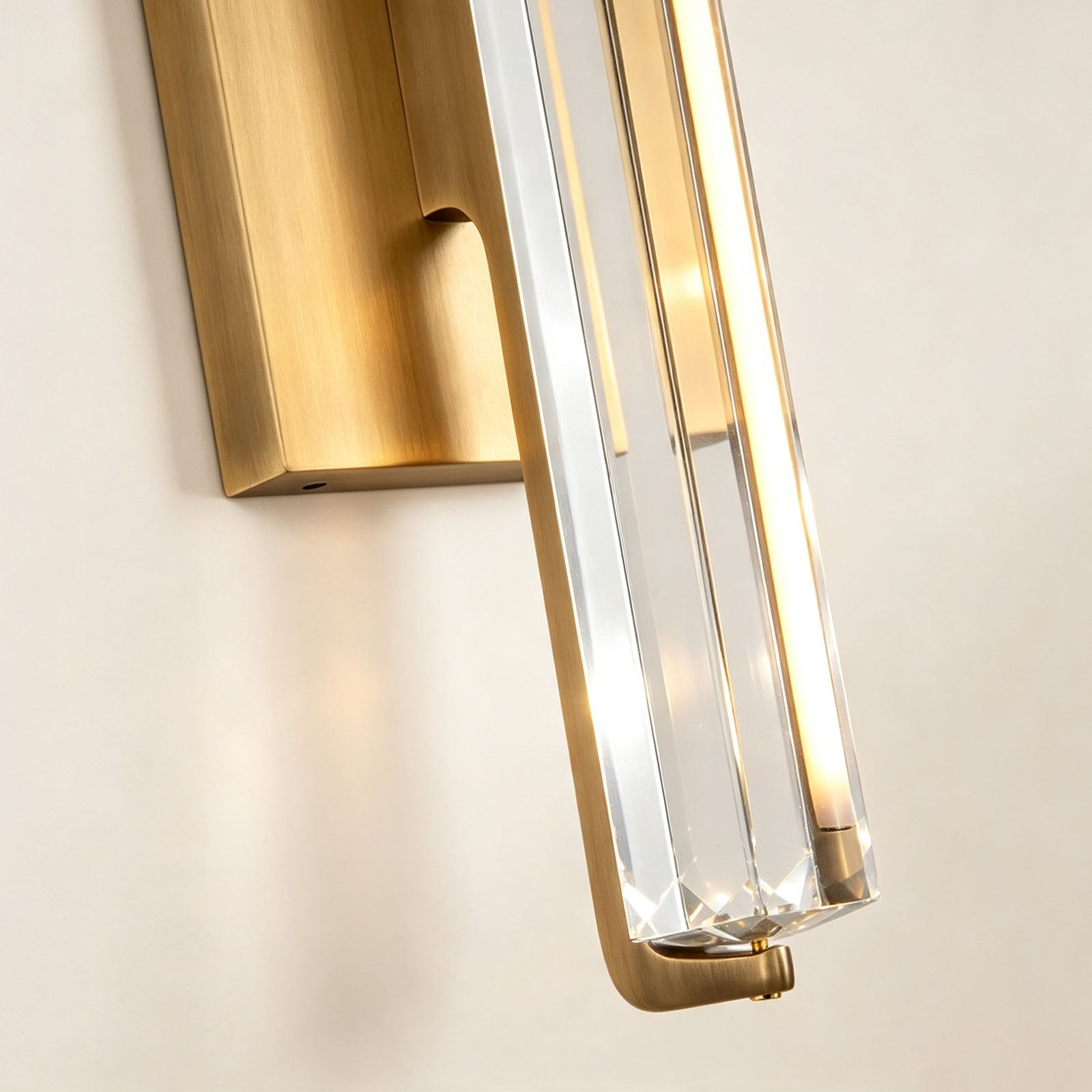 Crystal's Bright Edge Line