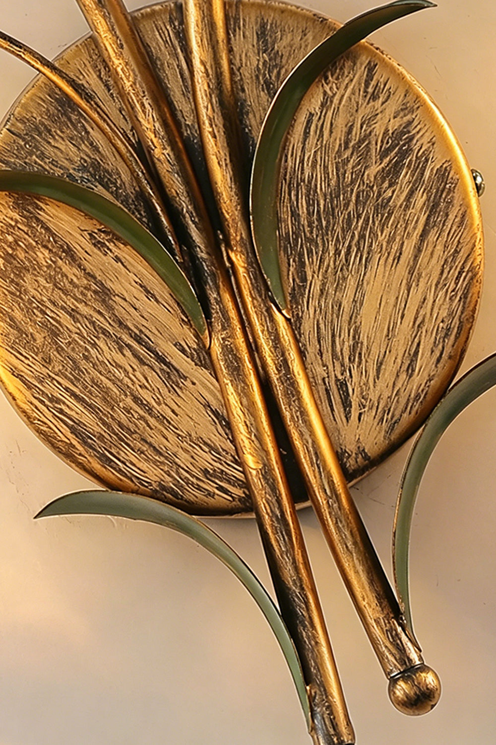 Veridia Metal Wall Sconce | detail | Samu  Lamp