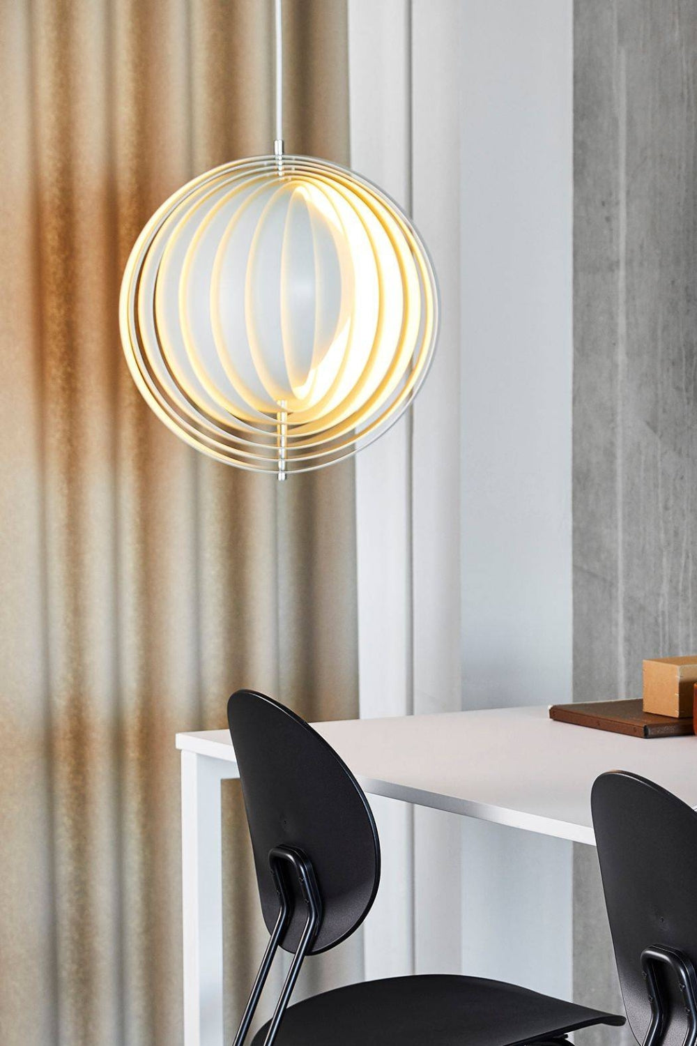 Verpan Moon Pendant Lamp - SamuLighting