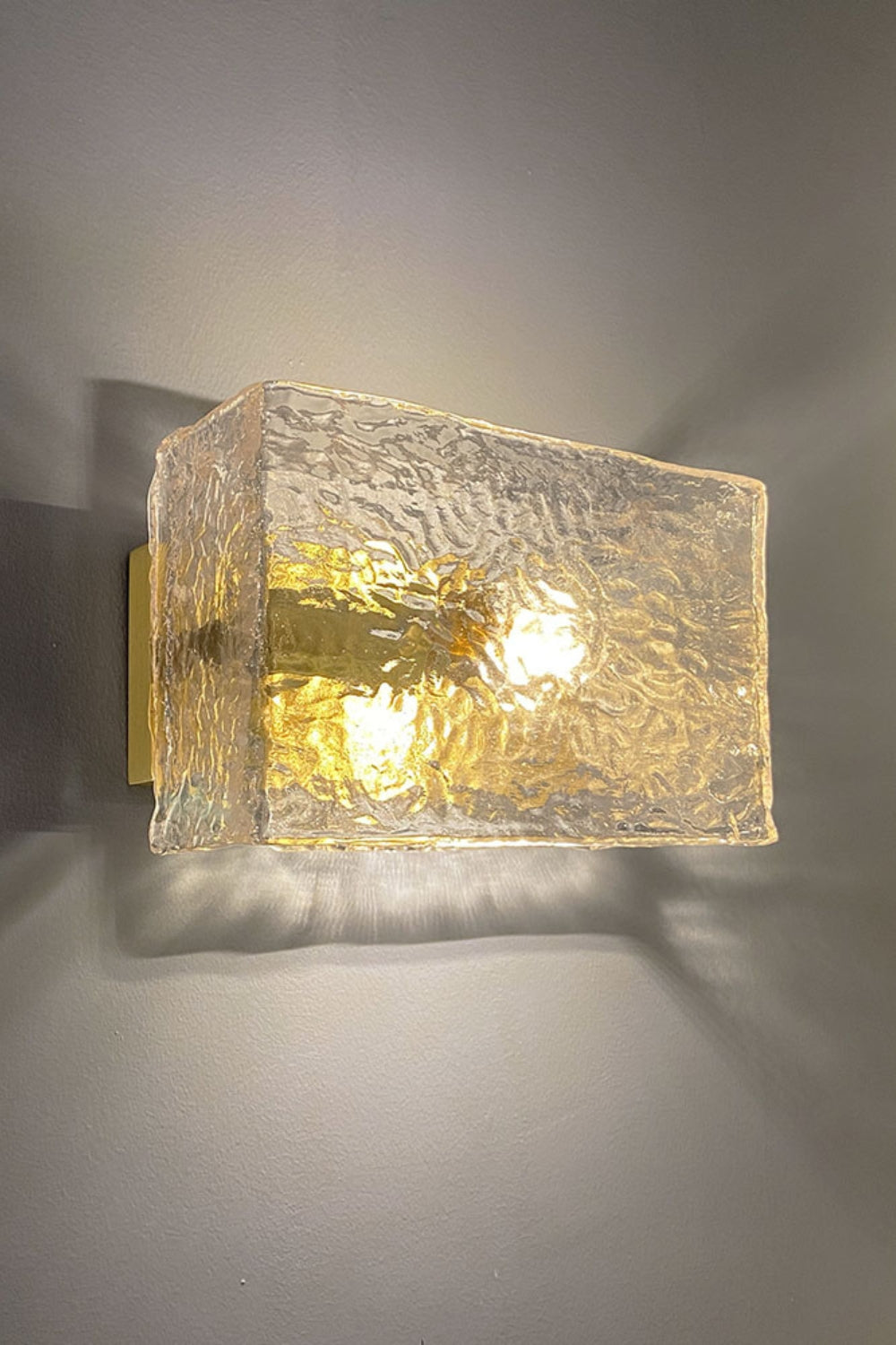 Water Pattern Glass Square Wall Sconce Lamp - SamuLighting