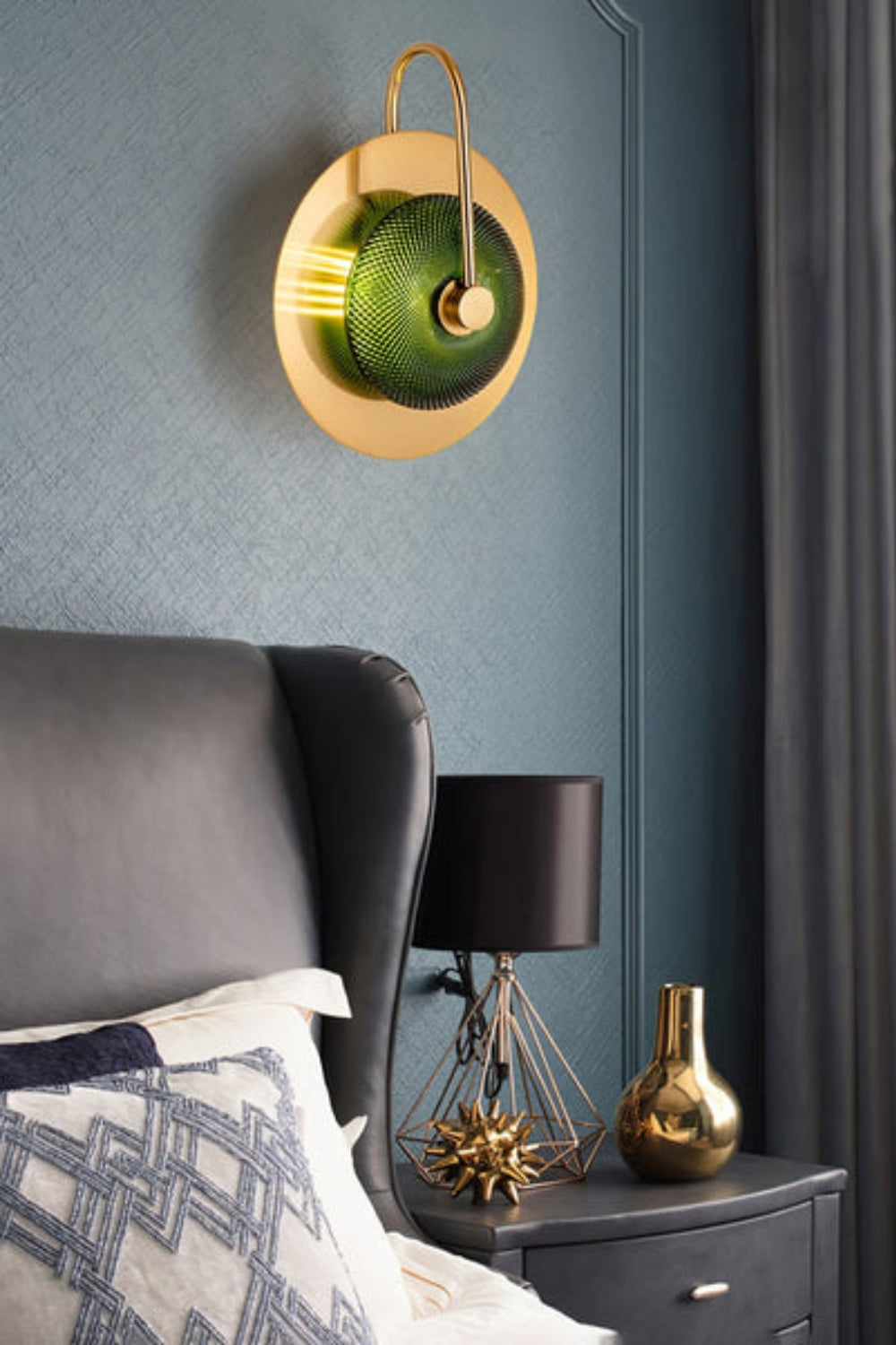 Wattle Wall Lamp