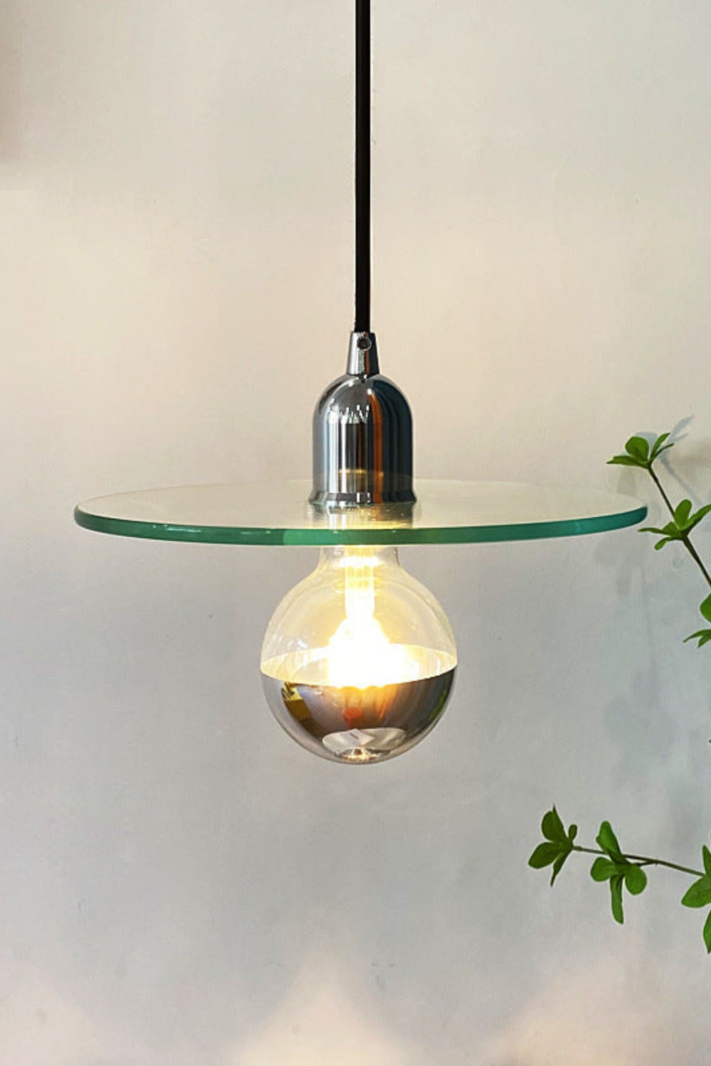 Yoik Glass Pendant Lamp - SamuLighting