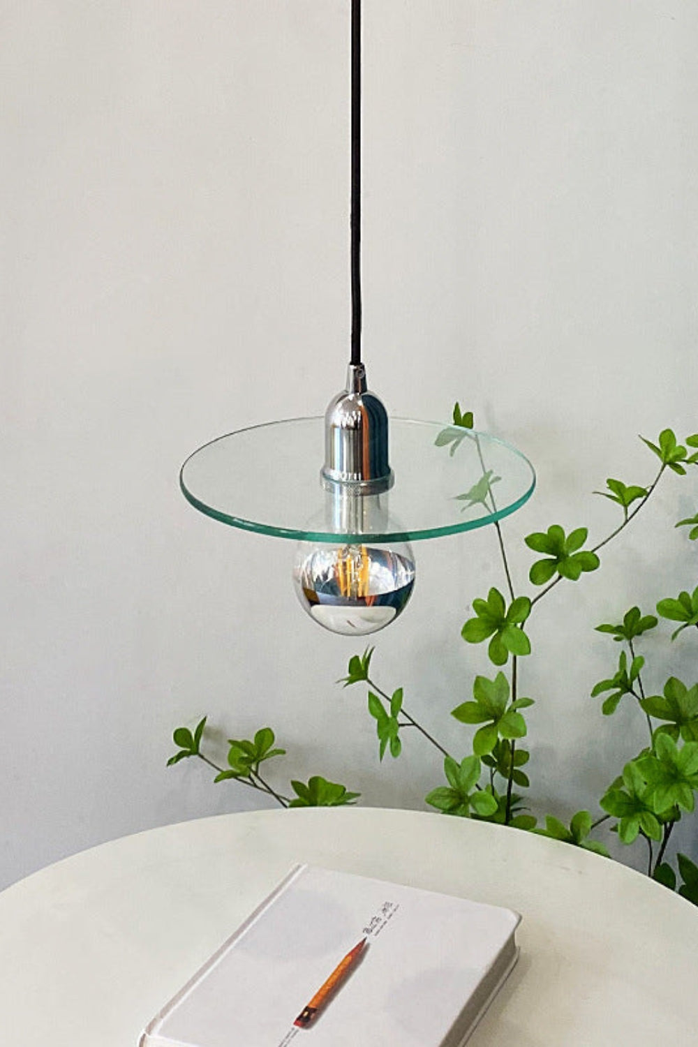 Yoik Glass Pendant Lamp - SamuLighting