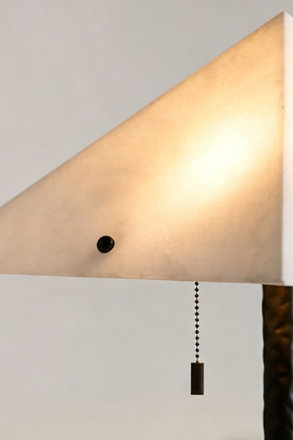 Zenith Alabaster Prism Lamp  | detail | Samu  Lamp
