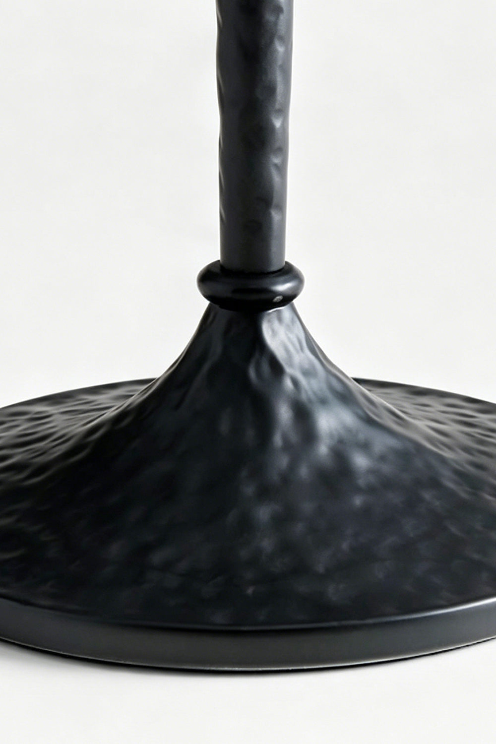 Zenith Alabaster Prism Lamp  | detail | Samu  Lamp
